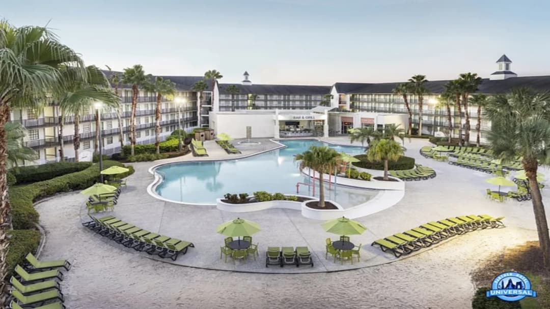 Hotel Pool